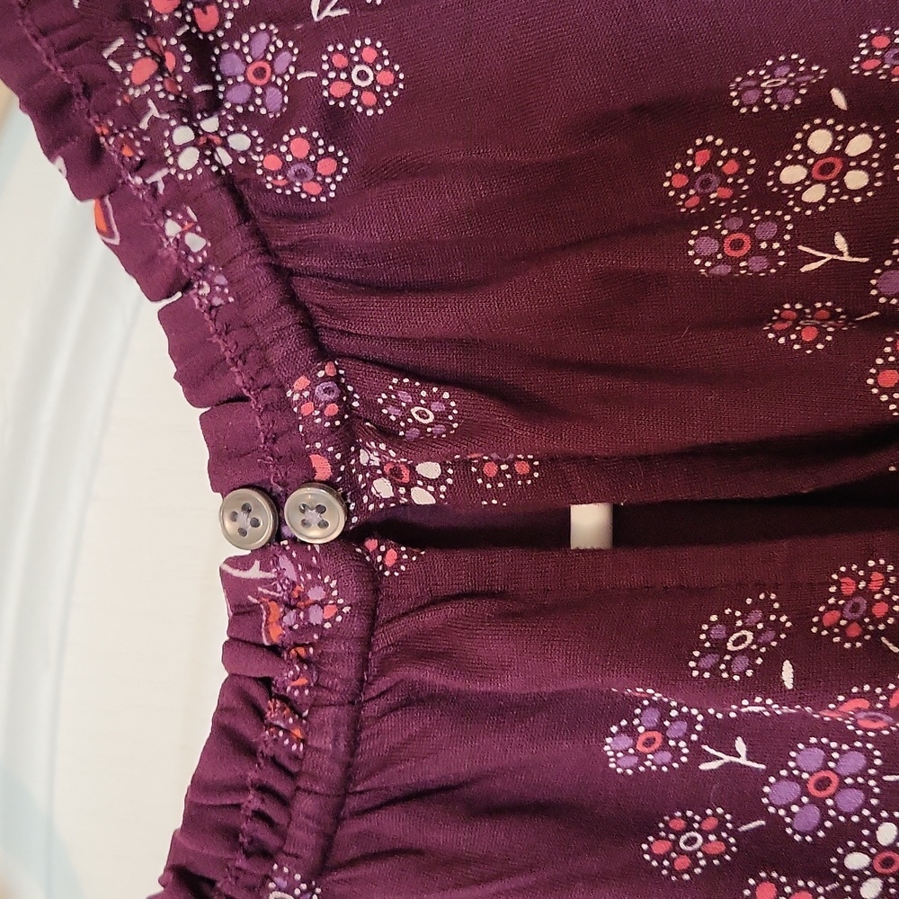 Two Size Small Loft Tops - Picture 5 of 6